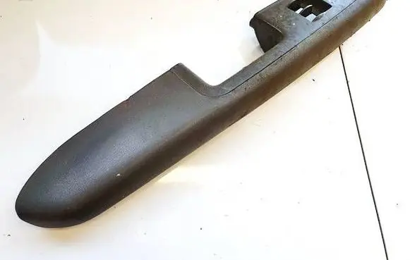 Audi A4 S4 B6 8E 8H Front door window switch trim 8e1867173