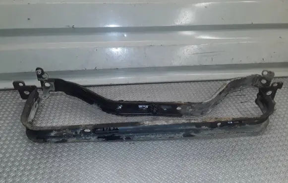 Volvo S80 Fuel tank mounting bracket 