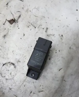 Citroen C4 Grand Picasso Other relay 9802424080