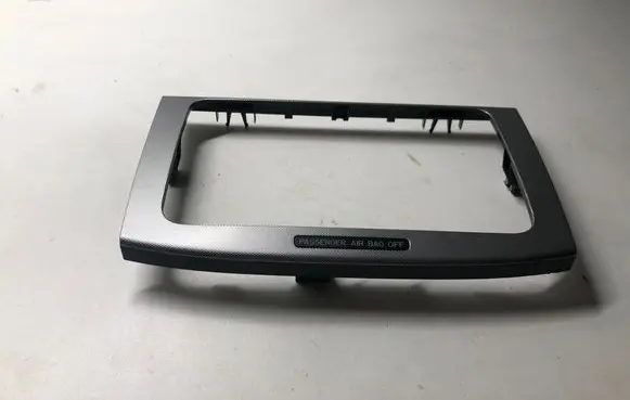 Volkswagen PASSAT B6 Radio/GPS head unit trim 3C0858069M