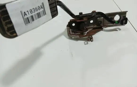 Honda FR-V Accelerator throttle pedal