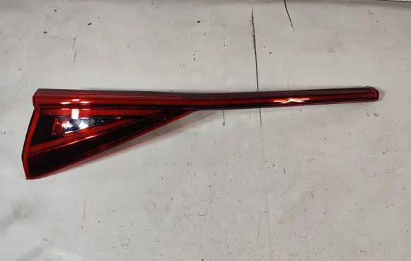 Seat Tarraco Tailgate rear/tail lights 5FJ945095 L279689 372796894