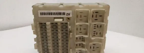 Ford Focus Fuse module 518763204