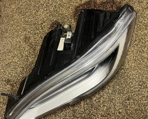 Tesla Model S Headlight/headlamp 105357400E