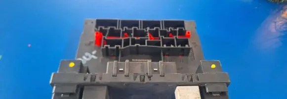 Volkswagen PASSAT B6 Central body control module 3C0937049AK F005V00662 07182629