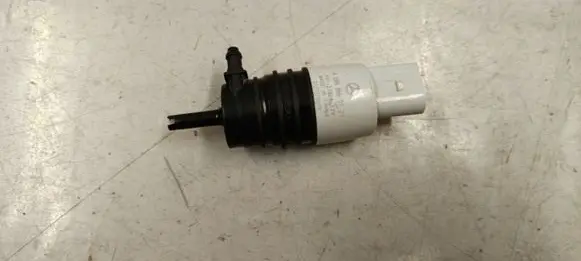Mercedes-Benz C W205 Windscreen/windshield washer pump A0998660121