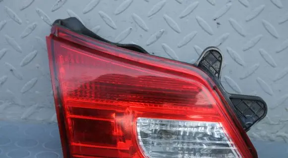 Subaru Outback Tailgate rear/tail lights