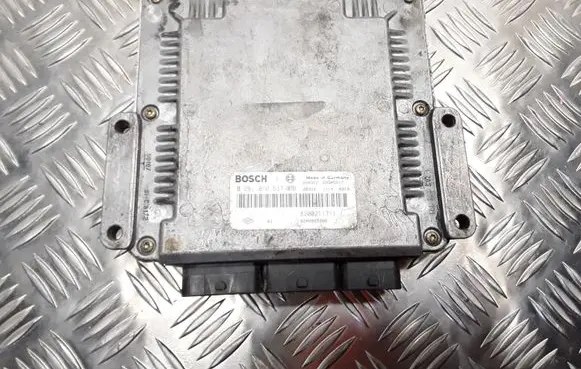 Renault Laguna II Engine control unit/module 0281010637 8200211711