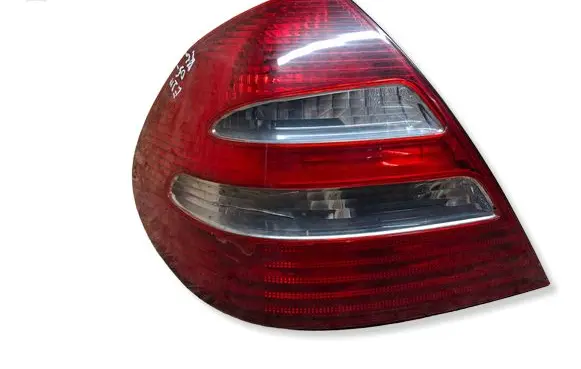Mercedes-Benz E W211 Rear/tail lights A2118200364
