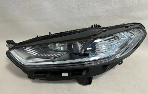 Ford Mondeo MK IV Headlight/headlamp