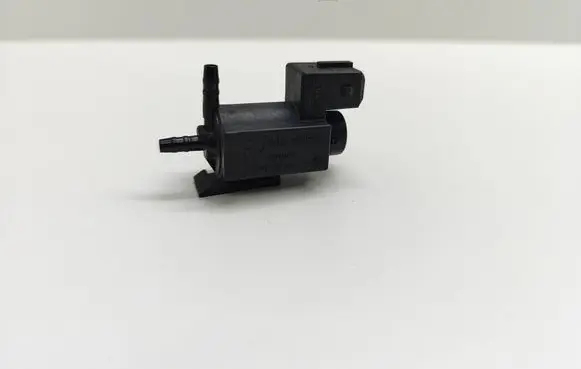 BMW 5 E60 E61 Positive cable (battery) 6989782 72234100 08T168
