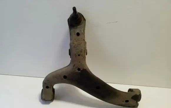 Volkswagen Amarok Front lower control arm/wishbone