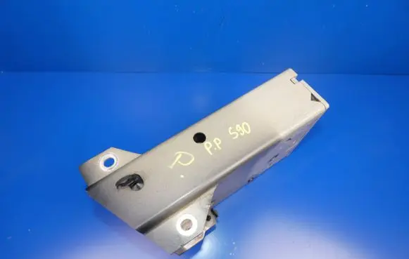 Volvo S90, V90 Front bumper shock/impact absorber 