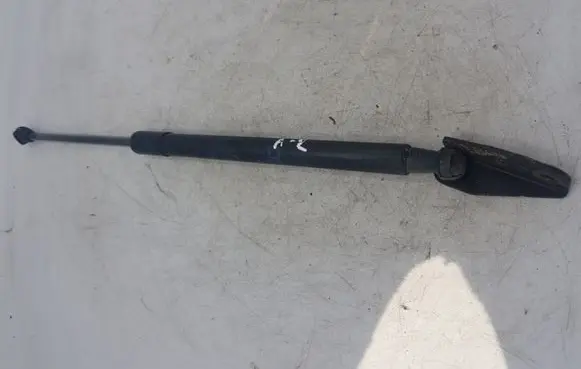 Toyota Auris 150 Tailgate/trunk strut/damper 6895002091