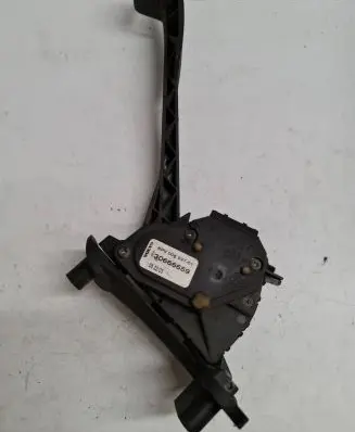 Volvo V70 Accelerator throttle pedal 30666659 6PV00853701 052203