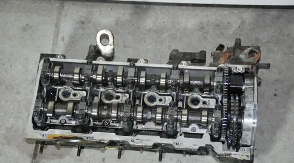 Mercedes-Benz Sprinter W906 Engine head XXX 110KM