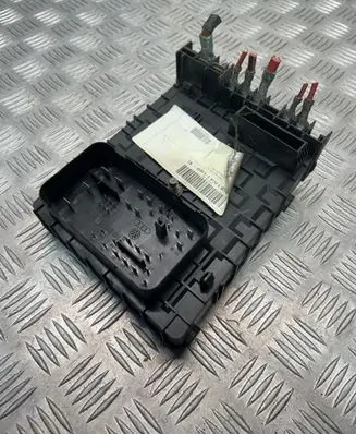 Volkswagen Tiguan Fuse module 1K0937125A