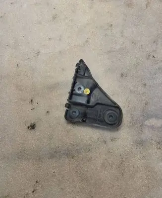 Audi A2 Rear bumper mounting bracket 8Z0807376B