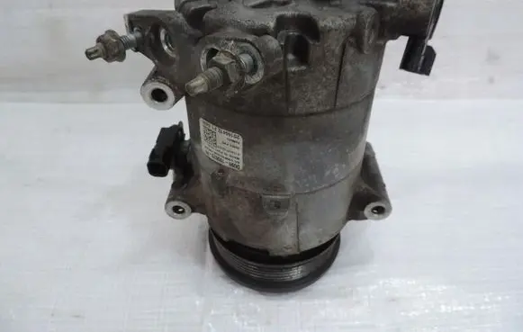 Ford Mondeo MK V Air conditioning (A/C) compressor (pump) DG9H19D629FF