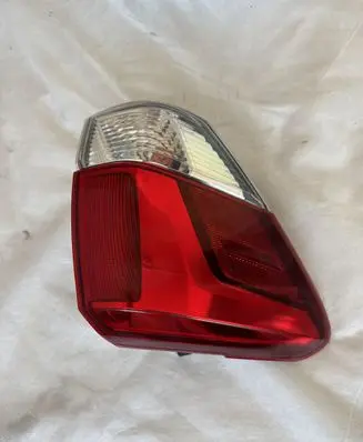 Subaru Forester SK Rear/tail lights 84201SJ030 84912SJ070 84912SJ071