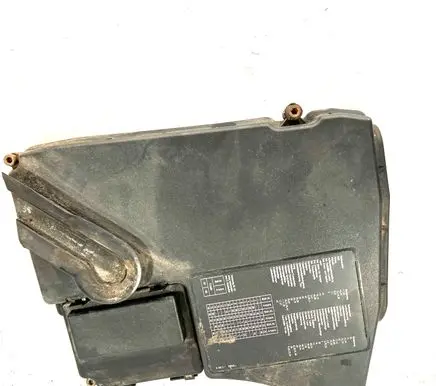 BMW 7 E38 Fuse box cover 1747703 12901747703 1747665