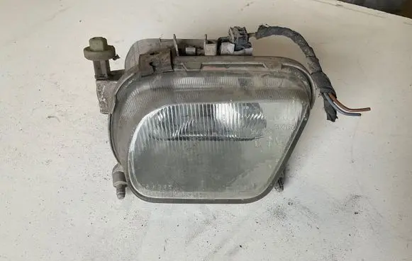 Mercedes-Benz E W210 Front fog light A2108200156