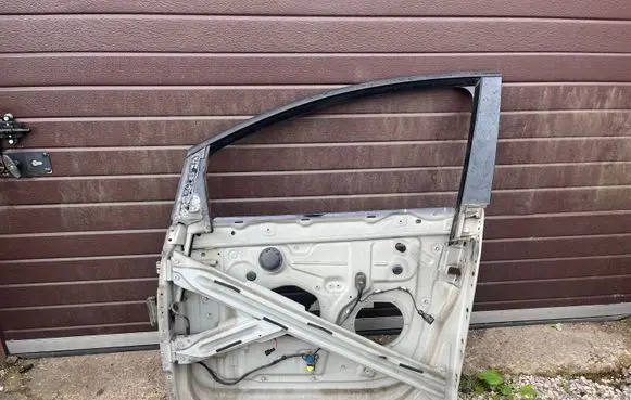 Volkswagen Golf Plus Front door