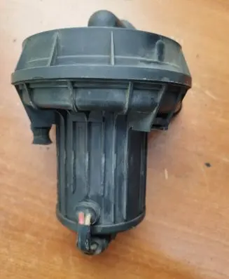 Audi A4 S4 B6 8E 8H Secondary air pump 