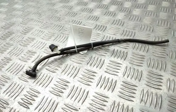 Windshield washer spray nozzle