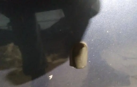 Windshield washer spray nozzle