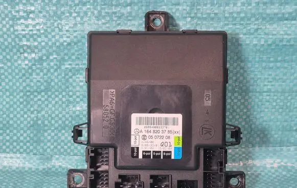 Mercedes-Benz ML W164 Door control unit/module A1648203785