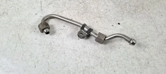 Volkswagen Jetta VI Fuel line pipe 03CAQBA5