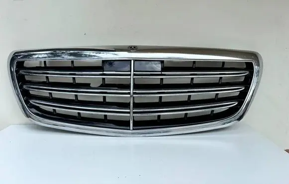 Mercedes-Benz S W222 Front bumper upper radiator grill A2228802800
