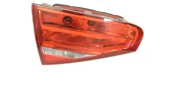 Tailgate rear/tail lights