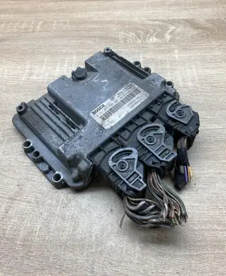 Renault Megane II Engine control unit/module ECU 8200391966 0281011776