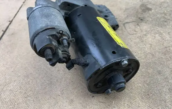 BMW 5 F10 F11 Starter motor 8515900 12418515900 12418570382