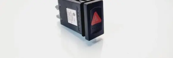Volkswagen PASSAT B5.5 Hazard light switch 3B0953235B