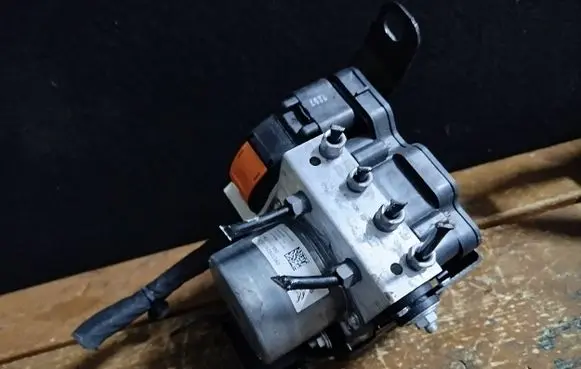 Citroen Berlingo ABS Pump 9841402580