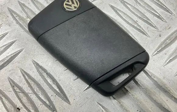 Volkswagen PASSAT B8 Ignition key/card 3G0959752K