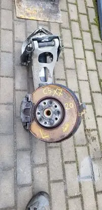 Citroen C5 Front wheel hub spindle knuckle 131313