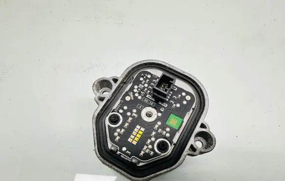 Volvo S90, V90 Headlight ballast module Xenon 051216