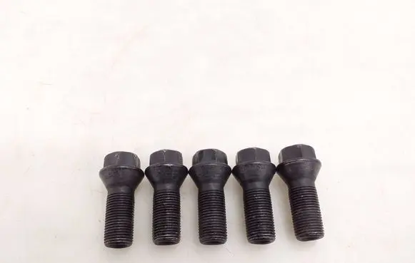 BMW iX1 Nuts/bolts 
