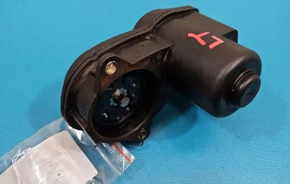 Nissan X-Trail T32 Rear brake caliper IMPRK1570172