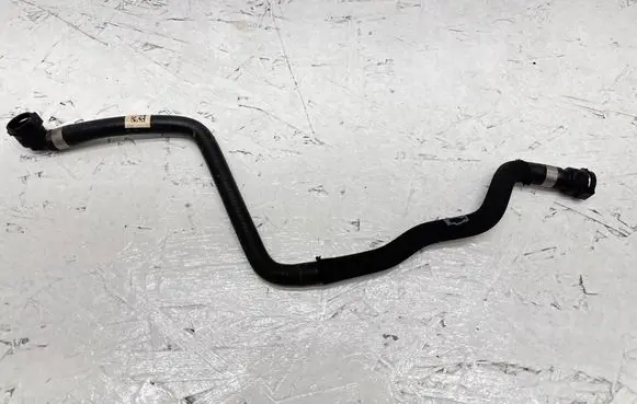 BMW 4 F36 Gran coupe Engine coolant pipe/hose 8616530