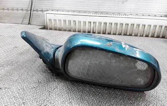 Mazda 626 Front door electric wing mirror E13010519