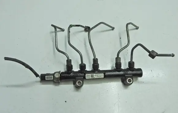 Volvo V40 Fuel main line pipe 9685297580-02 130084376 28497Z01