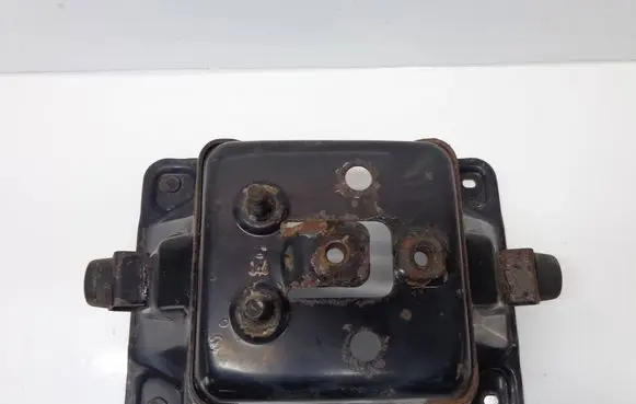 Mitsubishi Pajero Pinin Spare wheel mounting bracket 465466465