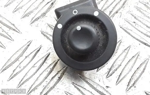 Renault Zoe Wing mirror switch