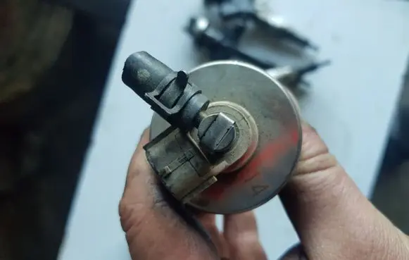 Mazda 6 Fuel injector