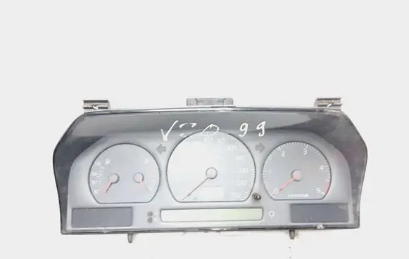Volvo S70 V70 V70 XC Speedometer (instrument cluster) 9168138